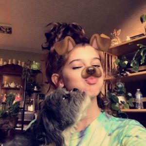 Meet your Posher, Cassie